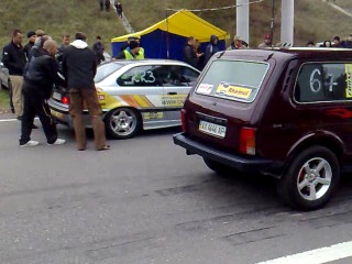 НИВА VS BMW турбо нива - смотреть видео онлайн